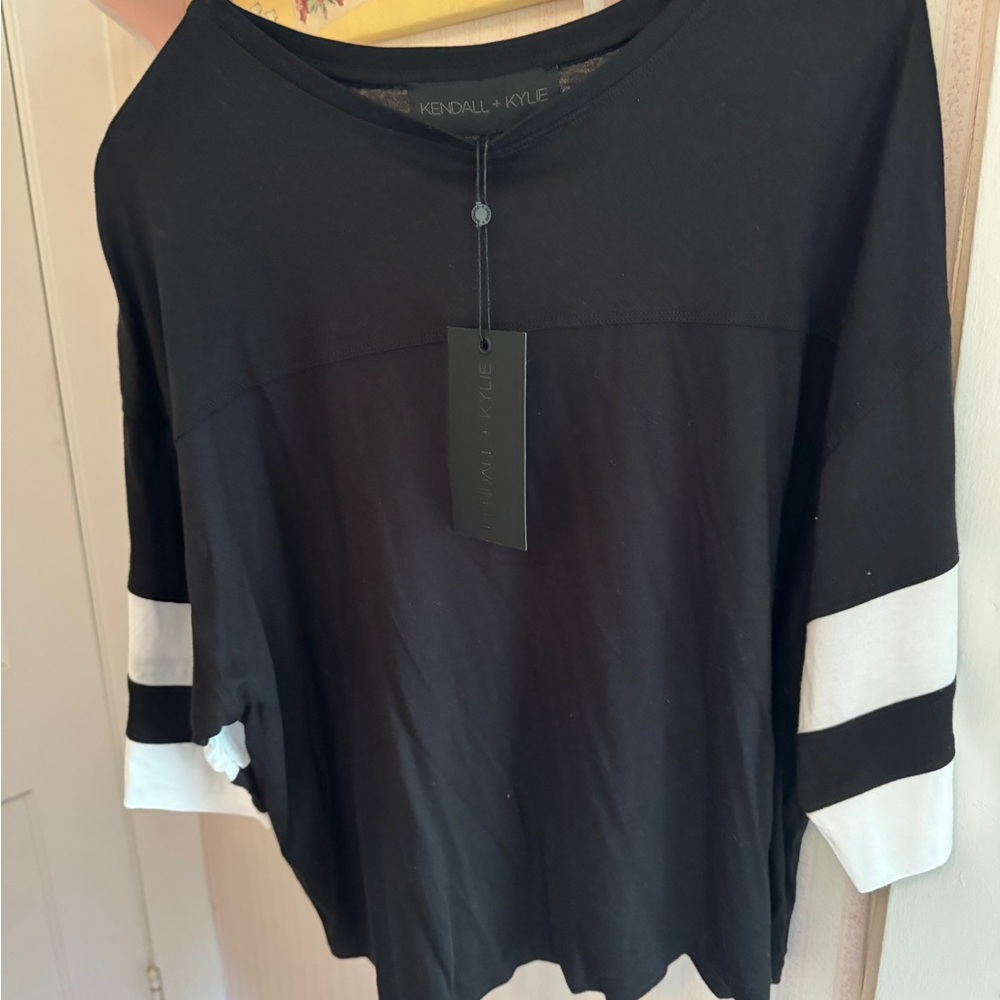 Kendall & Kylie Black and White Raglan Tee